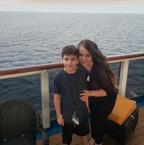 Meet your Posher, Kayla